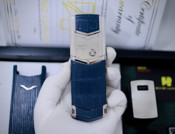 Vertu Signature S Steel Blue Aligator